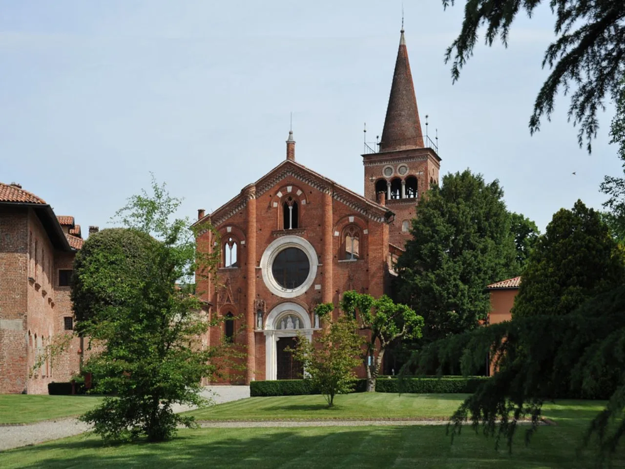Abbazia di Viboldone: solo a pochi passi da Milano