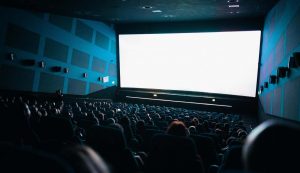 Persone al cinema - foto pexels